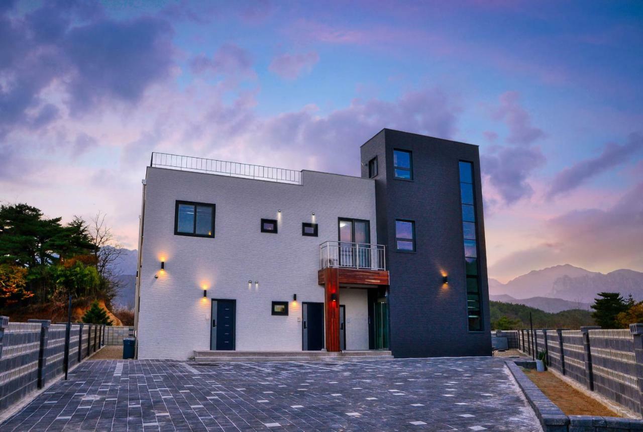 Lasso Pool Villa Sokcho Zewnętrze zdjęcie